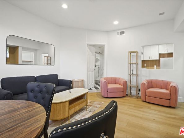 2258 Gloaming Way, Beverly Hills CA 90210