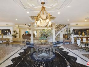 2258 Gloaming Way, Beverly Hills CA 90210