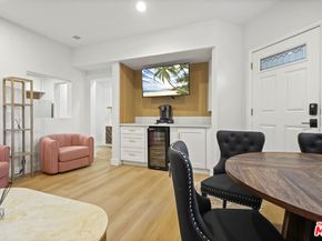 2258 Gloaming Way, Beverly Hills CA 90210