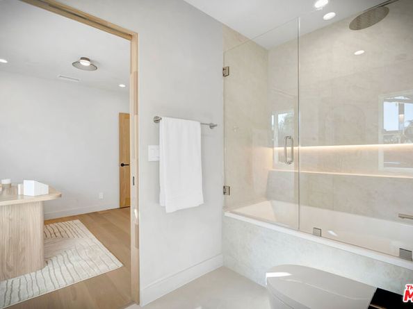 5853 Keokuk Avenue, Woodland Hills CA 91367