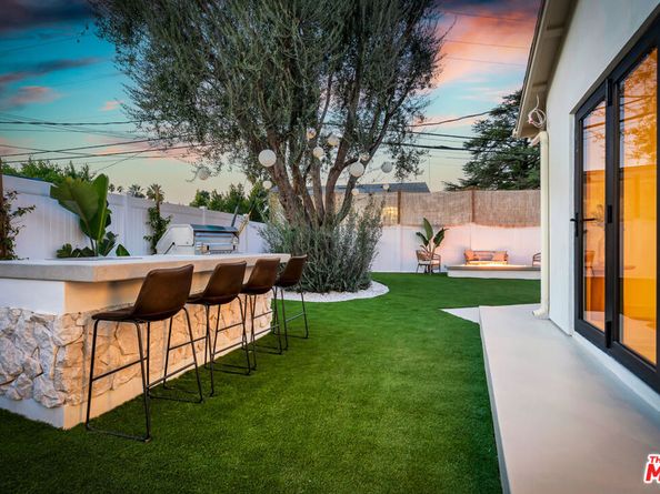 5853 Keokuk Avenue, Woodland Hills CA 91367