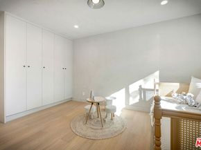 5853 Keokuk Avenue, Woodland Hills CA 91367