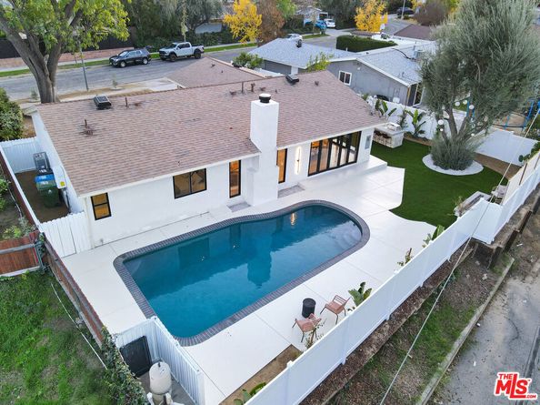 5853 Keokuk Avenue, Woodland Hills CA 91367