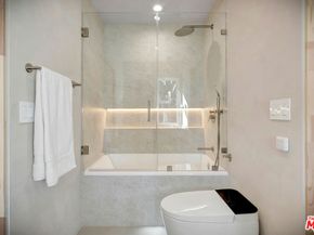 5853 Keokuk Avenue, Woodland Hills CA 91367