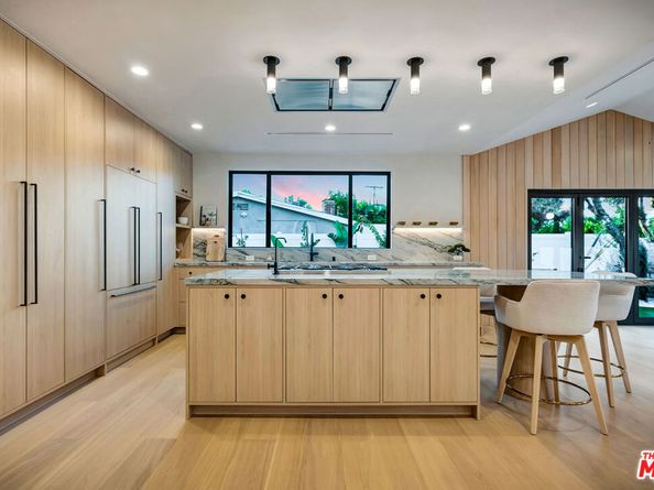 5853 Keokuk Avenue, Woodland Hills CA 91367