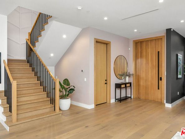 5003 Mammoth Avenue, Sherman Oaks CA 91423