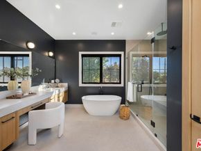 5003 Mammoth Avenue, Sherman Oaks CA 91423