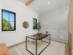 5003 Mammoth Avenue, Sherman Oaks CA 91423