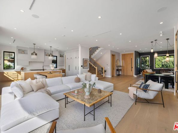 5003 Mammoth Avenue, Sherman Oaks CA 91423