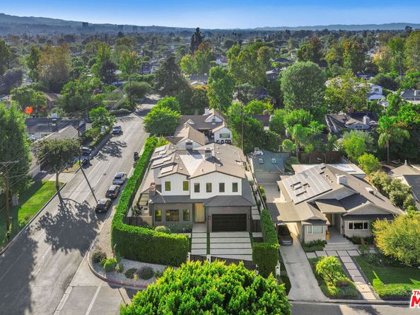 5003 Mammoth Avenue, Sherman Oaks CA 91423
