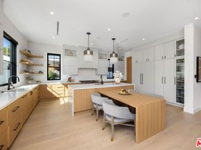 5003 Mammoth Avenue, Sherman Oaks CA 91423