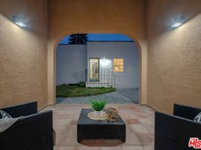 1826 W 78th Street, Los Angeles CA 90047