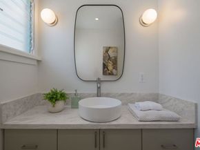 1826 W 78th Street, Los Angeles CA 90047