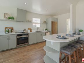 1826 W 78th Street, Los Angeles CA 90047