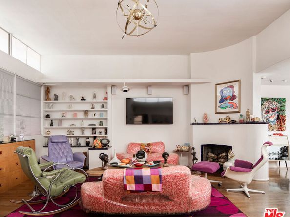 11576 Otsego Street, North Hollywood CA 91601