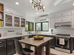 840 Country Club Drive, Burbank CA 91501