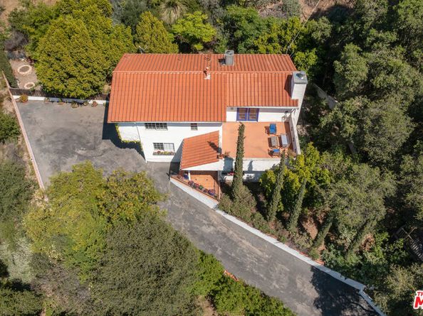 9732 Rotta Avenue, Sunland CA 91040