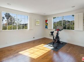 9732 Rotta Avenue, Sunland CA 91040