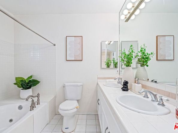 102 N Sweetzer Avenue 106, Los Angeles CA 90048