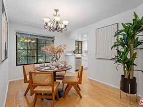 102 N Sweetzer Avenue 106, Los Angeles CA 90048