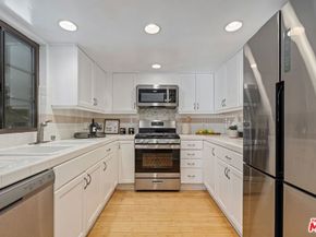 102 N Sweetzer Avenue 106, Los Angeles CA 90048