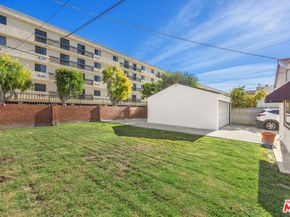 3906 S Victoria Avenue, View Park CA 90008