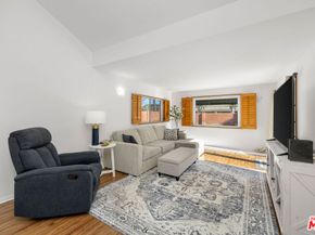 3906 S Victoria Avenue, View Park CA 90008