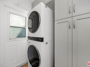 3906 S Victoria Avenue, View Park CA 90008