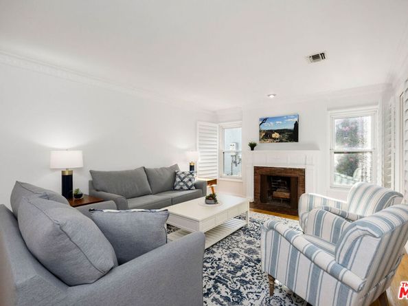 3906 S Victoria Avenue, View Park CA 90008