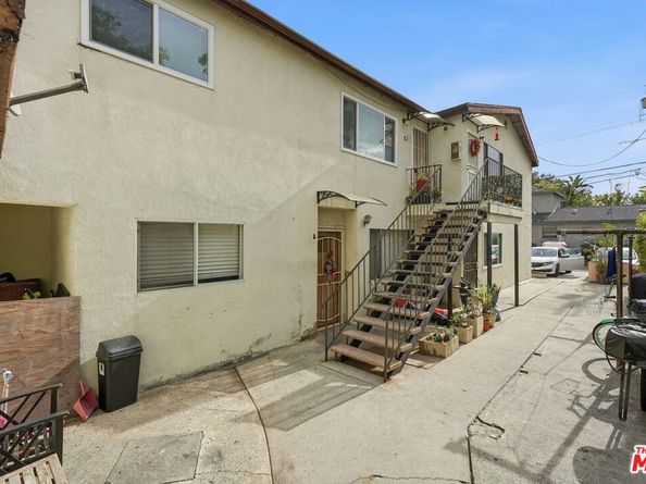2810 Kansas Avenue, Santa Monica CA 90404