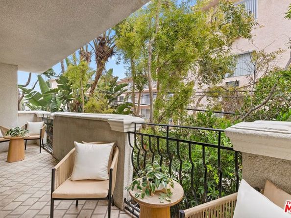 1630 S Bentley Avenue 202, Los Angeles CA 90025