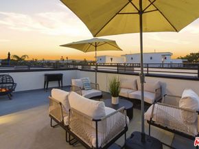 6707 N Sepulveda Boulevard, Van Nuys CA 91411