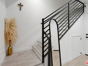 6707 N Sepulveda Boulevard, Van Nuys CA 91411