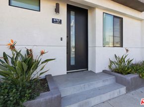 6707 N Sepulveda Boulevard, Van Nuys CA 91411