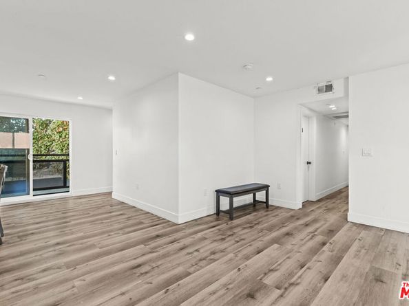 1110 -1112 W 40th Place, Los Angeles CA 90037