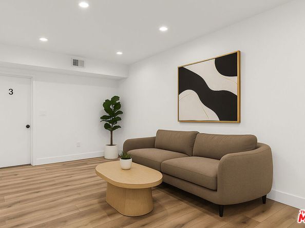 1110 -1112 W 40th Place, Los Angeles CA 90037