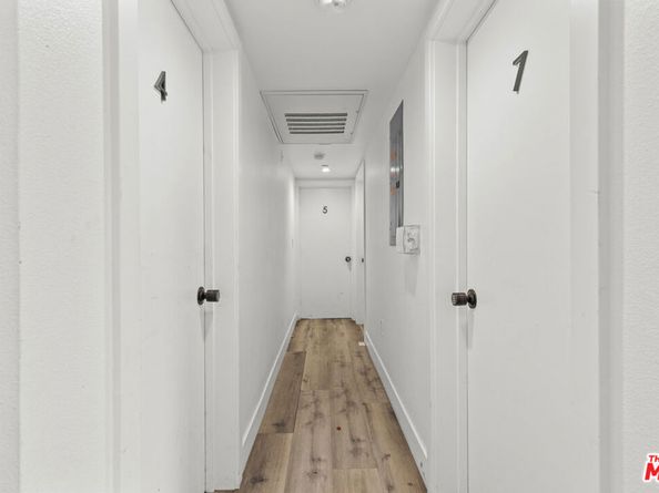 1110 -1112 W 40th Place, Los Angeles CA 90037