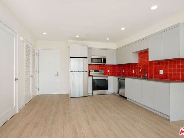 14631 Erwin Street, Van Nuys CA 91411