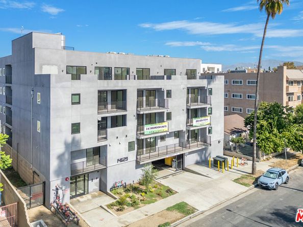 14631 Erwin Street, Van Nuys CA 91411