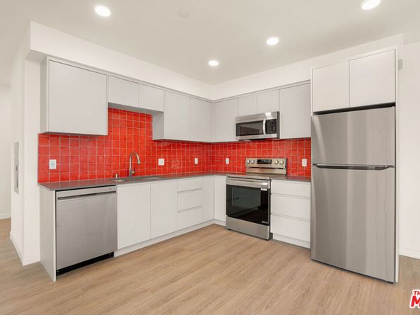 14631 Erwin Street, Van Nuys CA 91411