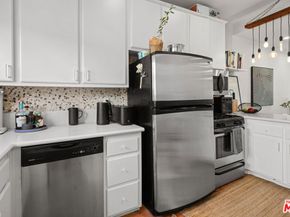 2500 Abbot Kinney Boulevard 7, Venice CA 90291