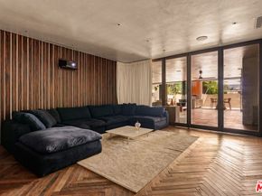 966 Palisades Beach Road, Santa Monica CA 90403