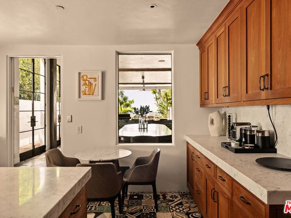 966 Palisades Beach Road, Santa Monica CA 90403