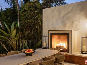 966 Palisades Beach Road, Santa Monica CA 90403