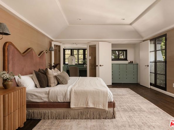 1641 N Ogden Drive, Los Angeles CA 90046