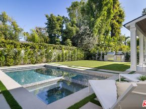 5032 Bluebell Avenue, Valley Village CA 91607