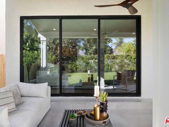 5032 Bluebell Avenue, Valley Village CA 91607