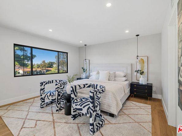 5032 Bluebell Avenue, Valley Village CA 91607