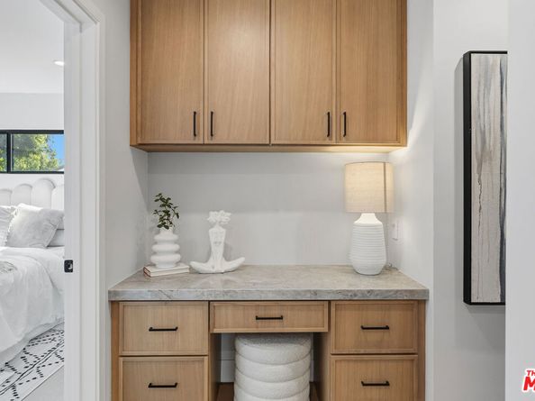 5032 Bluebell Avenue, Valley Village CA 91607