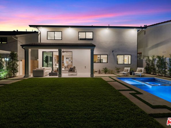 5032 Bluebell Avenue, Valley Village CA 91607